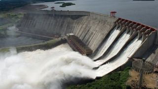 Compania Hidroelectrica se plange ca este suprataxata de primarii! Profitul a scazut cu 27%