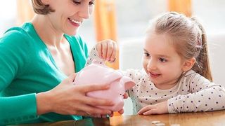 Ministrul Muncii a anuntat ca de la 1 iulie vor intra in plata noile indemnizatii pentru mame