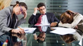 Companiile ofera un nou tip de beneficii angajatilor sai: credite pentru a-i ajuta sa isi plateasca datoriile