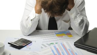 Peste 700.000 de romani sunt datori la banci! Este un nou record in acest sens!