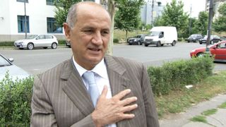 George Copos vrea sa isi renoveze un hotel din Bucuresti! A pus la bataie 20 de milioane de euro pentru asta!