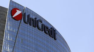 Actiunile UniCredit cresc cu peste 4% in urma informatiilor ca un fost ministru, Corrado Passera, ar putea fi noul CEO