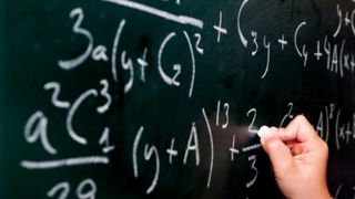Elevii fug de stiintele exacte. Romania se afla printre ultimele tari din UE dupa ponderea absolventilor de matematica si informatica