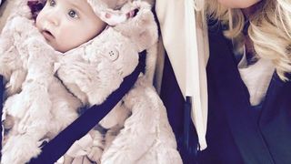 Povestea mamei care a abandonat liceul si a inceput o afacere chiar in casa ei. Acum e multimilionara!