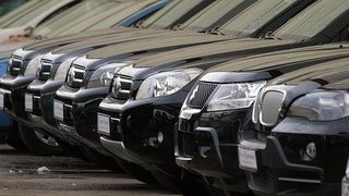 Banca Nationala cumpara in leasing 5 limuzine cu 3,8 milioane de lei