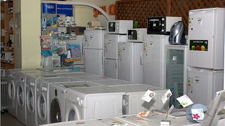 Romanii au cheltuit in primele sase luni ale acestui an aproape un miliard de euro pe televizoare, frigidere si aragazuri