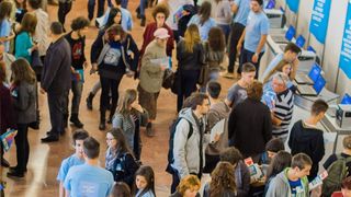 Aproape 70.000 de tineri vor sa studieze in strainatate. Care sunt destinatiile preferate de romani