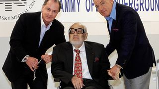 Samy Ofer, intre cei doi baieti ai sai, Eyal si Idan