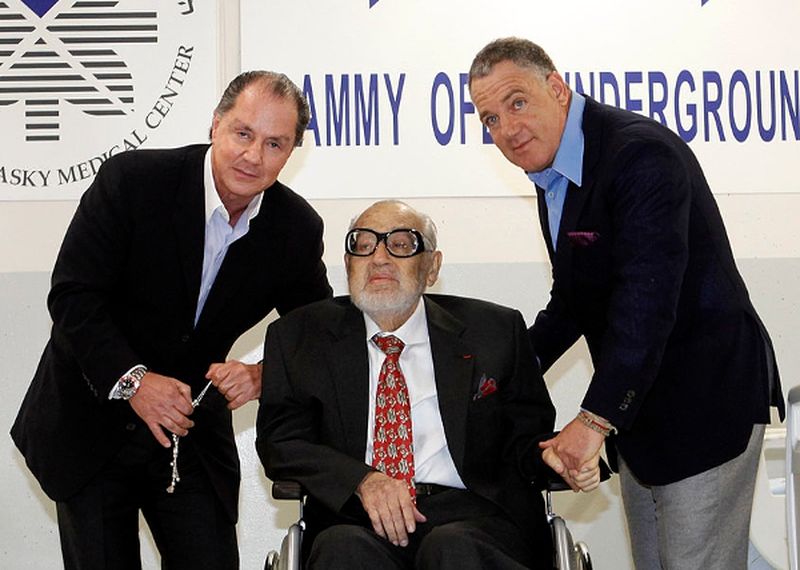 Samy Ofer, intre cei doi baieti ai sai, Eyal si Idan