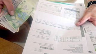 Se scumpesc gazele naturale si energia electrica de la 1 aprilie