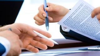 A imprumutat 890 de lei si a ajuns sa restituie peste 9.000! Asta e institutia financiara de care trebuie sa va feriti