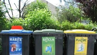 Bucurestenii care sorteaza gunoiul vor primi bani sau vouchere de reduceri la magazine! Anuntul facut de Gabriela Firea