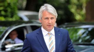 Sărbători fără bani, după ce ANAF-ul a blocat conturile rom&acirc;nilor. Sute de mii de oameni, datori la Stat