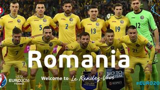 Rom&acirc;nia fierbe &icirc;n aşteptarea primului meci de la Euro 2016. Microbistii au iesit in baruri, pe strazi sau la terase: nu trebuie sa pierdem
