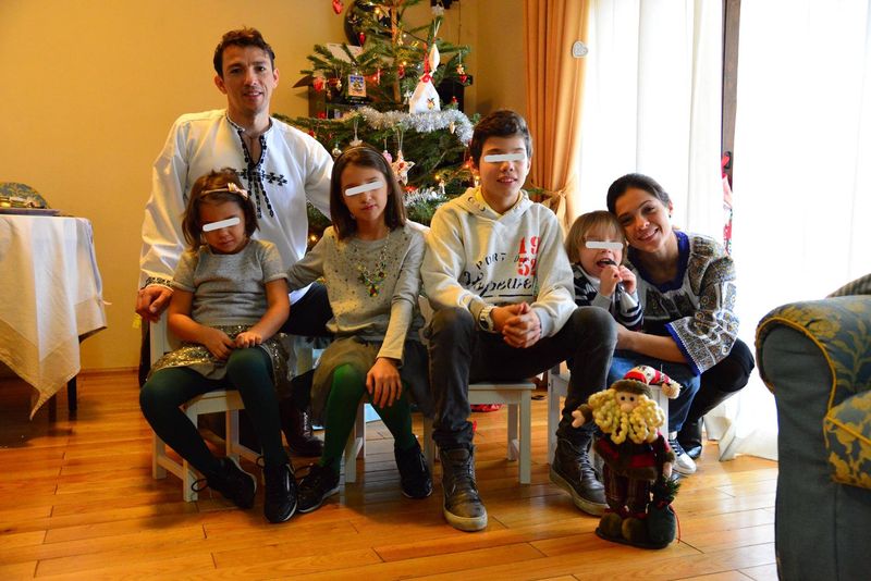 Toata familia, intr-o poza de la Craciunul 2015