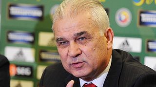 Anghel Iordănescu: Regretăm rezultatul, dar nu e o seară aşa neagră; dacă analizăm situaţia fotbalului nostru, eu zic că a fost o performanţă că am fost aici