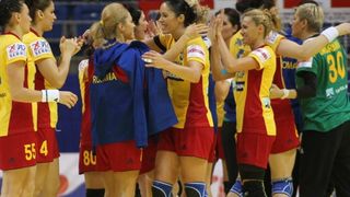 Echipa feminina de handbal a Romaniei, medaliata cu argint la Campionatul Mondial Universitar