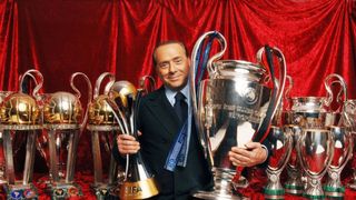 Silvio Berlusconi şi-a dat acordul pentru v&acirc;nzarea clubului AC Milan către o societate din China. Despre ce suma este vorba