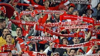 Fanii dinamovişti obligaţi să renunţe la vestele pentru coregrafia de la derbi &icirc;nainte de a intra pe Arena Naţională