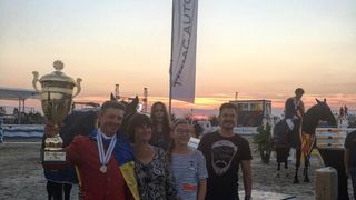 Romania a reusit sa castige aurul balcanic la Campionatul Balcanic de Sarituri peste Obstacole. Acest lucru nu s-a mai intamplat de 24 de ani