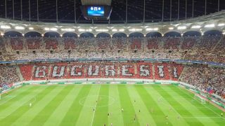 Steaua a fost amendata, dupa ce le-a interzis fanilor dinamovisti sa intre cu veste la derbi