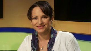 Fosta gimnasta Corina Ungureanu are datorii de 40.000 de euro la banci! Cand a candidat la europarlamentare, ea avea un teren, doua masini, bijuterii si o caseta de valori!