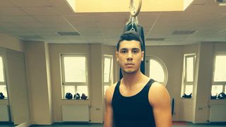 Unul dintre cei mai promitatori luptatori de K1 din Romania a murit. Razvan Tiru s-a stins la 21 de ani