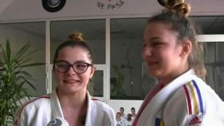 Romancele se pricep la unul dintre cele mai grele sporturi practicate de barbati. Ele sunt campioanele judoka