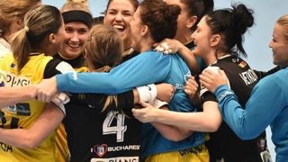 Echipa feminina CSM Bucuresti a castigat al treilea titlu consecutiv de campioana a Romaniei la handbal