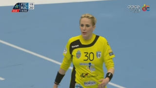 Antrenorul echipei CSM Bucuresti a ramas socat de ura cu care a fost primita echipa sa la Budapesta."Paula a primit un litru de pipi in cap