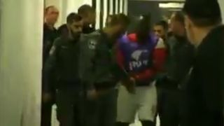 Politistii au intrat si l-au arestat din vestiar. Un fost jucator al Petrolului, dus de urgenta in arest. Ce s-a intamplat