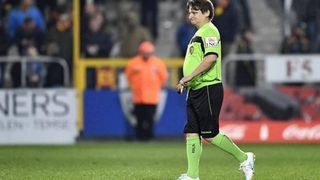 Situatie inedita la un meci din Cupa Belgiei: dupa accidentarea a doi arbitri, un spectator a devenit arbitru asistent