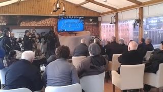 Simona Halep, incurajata de la distanta. Rudele sale si prietenii apropiati s-au adunat in cafeneaua sportivei, unde urmaresc cel mai important meci din cariera romancei