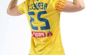 Ana Maria Berbece, extrema dreapta a nationalei de handbal a Romaniei, intoxicata dupa ce a luat o pastila! Are numai 18 ani si...