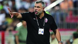 Operatia secreta facuta de Cosmin Olaroiu in urma cu putin timp! Medicii i-au interzis sa mai antreneze!