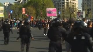 Alerta in Bucuresti! Mii de suporteri au iesit in strada, inainte de meciul Steaua-Dinamo