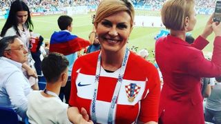 Campionatul Mondial de fotbal 2018. Presedintele Croatiei a cantat impreuna cu jucatorii in vestiar dupa victoria in fata Rusiei!