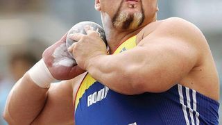 Bataie de joc la Zalau! Desi autoritatile au anuntat initial ca stadionul din oras va purta numele lui Gheorghe Guset, acest lucru nu s-a intamplat: "L-a tradat familia lui, nu-l tradati si voi!"