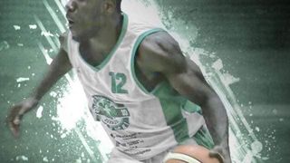 Baschetbalistul american injunghiat la Braila nu are bani sa se intoarca in SUA! Agentul vrea sa stranga 20.000 dolari, insa nimeni nu a donat pana acum