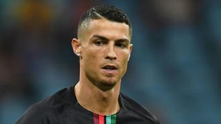 Cristiano Ronaldo, acuzat de viol! Cine este femeia care ravneste la o parte din averea fotbalistului