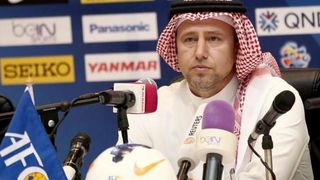 Laurenţiu Reghecampf s-a îmbogăţit din despăgubiri! Antrenorul a primit 5,2 milioane de dolari de la arabii care l-au dat afară!