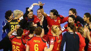 Naţionala de handbal a Rom&acirc;niei debutează la Euro  pe 1 decembrie, de Ziua Naţională
