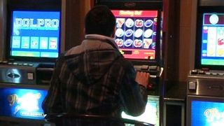 Secretul din spatele afacerii cu pacanele. Un om din sistem a vorbit despre trucurile la care apeleaza cazinourile