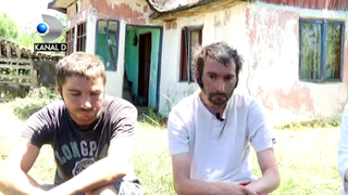 Povestea celor doi frati, sclavii romilor de la Berevoiestii de Arges, este de-a dreptul impresionanta - Sunt liberi, arata ca doua umbre, dar au curajul sa vorbeasca despre chinul indurat in sclavie