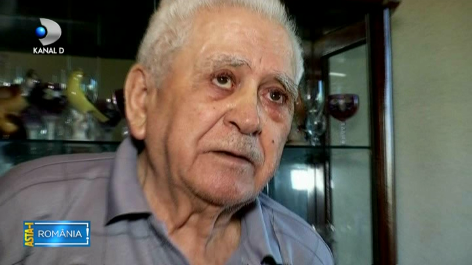 E imobilizat la pat, insa statul l-a "vindecat" din pix si i-a taiat din pensia de handicap: "In situatia asta, eu nu mai sunt om"