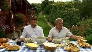 Transilvania, taramul minunilor arhitecturale si culinare! Bazna, tinutul bisericilor fortificate, ascunde o adevarata comoara