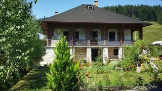 Muzeul Vivant de la Agapia, una dintre "perlele" turismului ecumenic din Romania. Daca nu ai fost aici, iti aratam noi locul pe care trebuie neaparat sa-l vizitezi