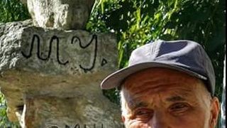 Locul in care pietrele prind viata. La doi pasi de locul descoperirii tezaurului "Closca cu puii de Aur", o alta comoara asteapta sa fie descoperita. Ati fost aici?