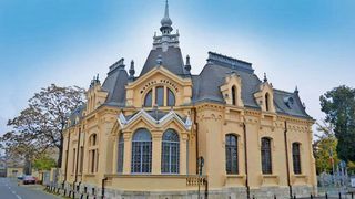 Timpul trece, ceasurile raman. 4000 de piese extraordinare sunt stranse intr-o bijuterie de casa, numita Muzeul Ceasului din Ploiesti