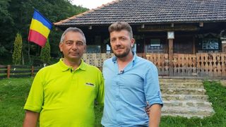 Traditia se pastreaza in Valea Jiului datorita oamenilor care iubesc cu adevarat trecutul poporului roman. O pensiune din zona a devenit destinatia preferata a turistilor